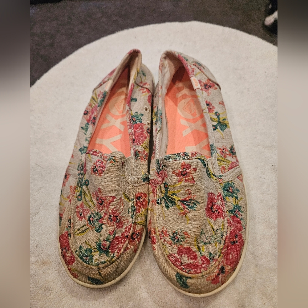 ROXY SLIP ON SHOES